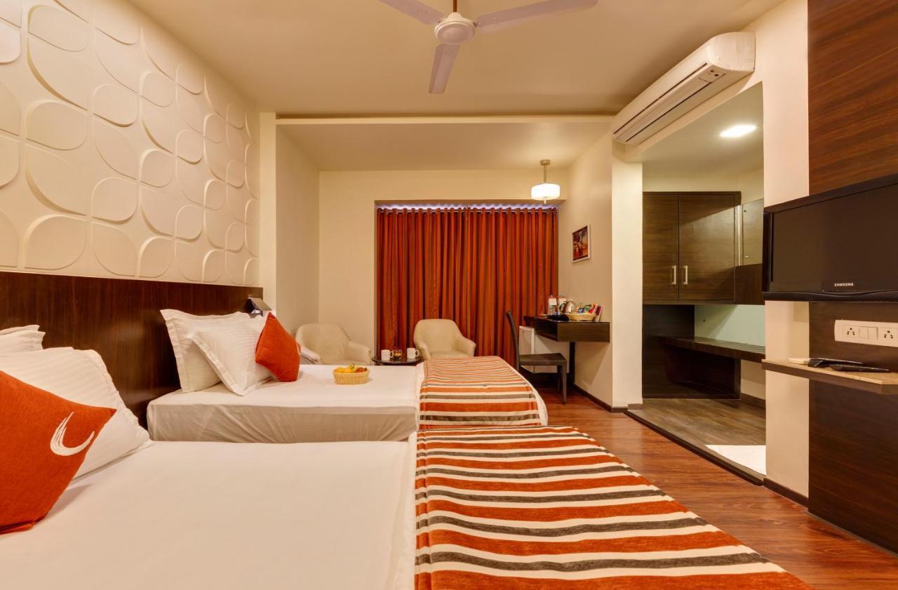 Regenta Place Raysons Kolhapur Exterior photo